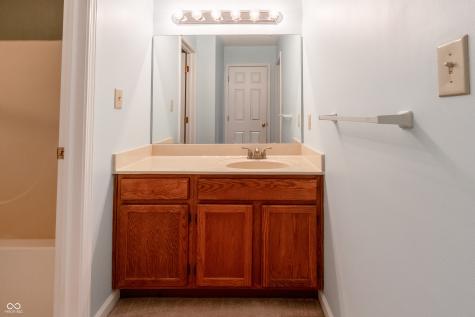 1024 S Montgomery Drive Greenwood IN 46143