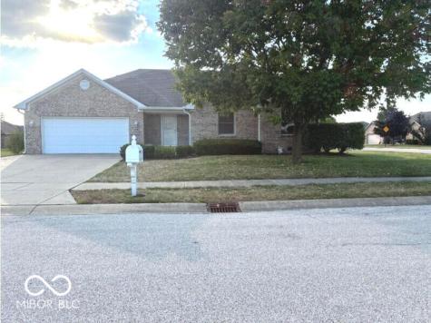 1804 Pine Cone Drive Brownsburg IN 46112