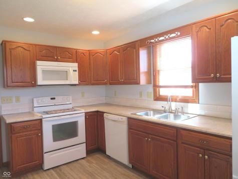 1804 Pine Cone Drive Brownsburg IN 46112
