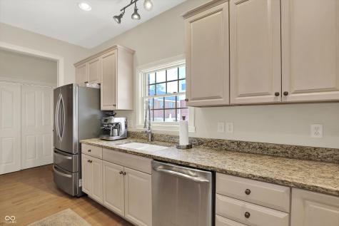 70 Guilford Trail Drive Carmel IN 46032