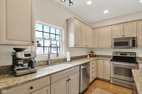 70 Guilford Trail Drive Carmel IN 46032