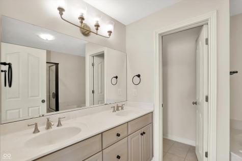 70 Guilford Trail Drive Carmel IN 46032
