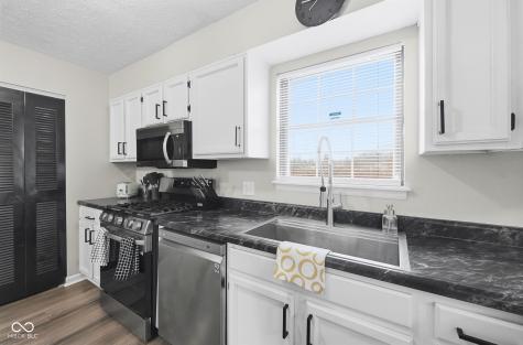 4414 Abby Creek Lane Indianapolis IN 46205