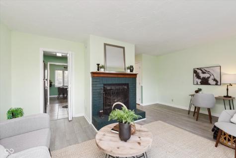 1138 Canterbury Square S Indianapolis IN 46260