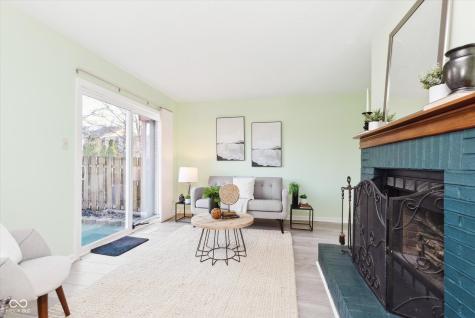 1138 Canterbury Square S Indianapolis IN 46260
