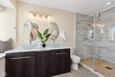 1138 Canterbury Square S Indianapolis IN 46260