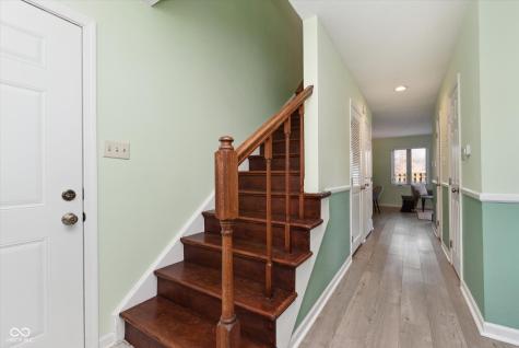1138 Canterbury Square S Indianapolis IN 46260