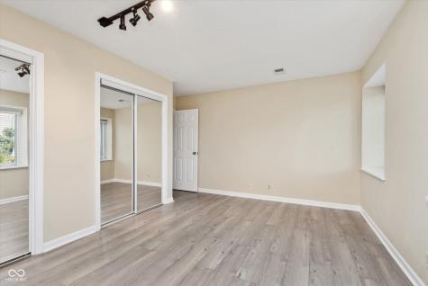 1138 Canterbury Square S Indianapolis IN 46260