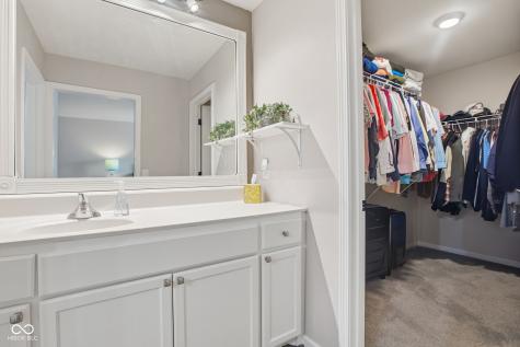 9165 Huxley Court Fishers IN 46037