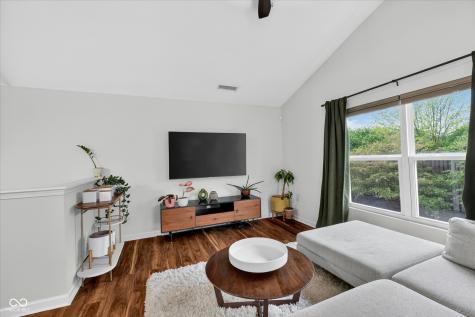 12135 Scoria Drive Fishers IN 46038