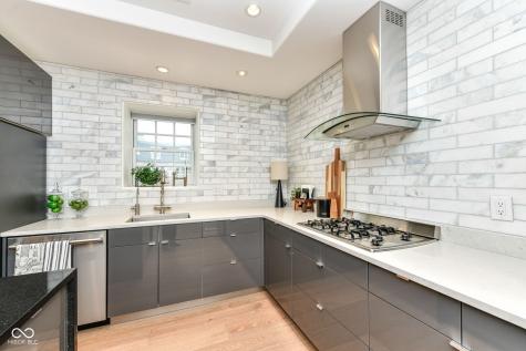 30 W Main Street Carmel IN 46032