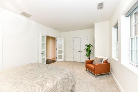 30 W Main Street Carmel IN 46032