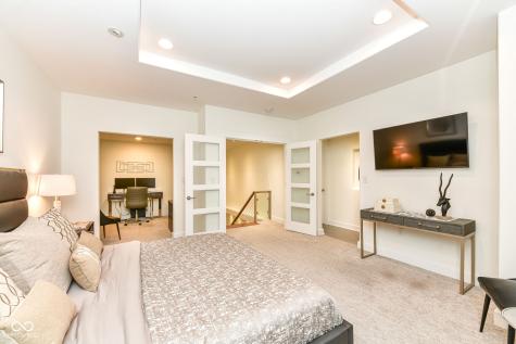 30 W Main Street Carmel IN 46032