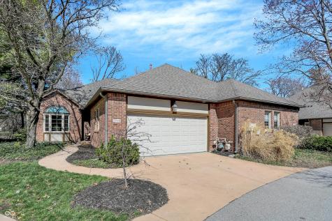 2048 Oldfields Circle N Drive Indianapolis IN 46228