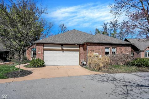 2048 Oldfields Circle N Drive Indianapolis IN 46228