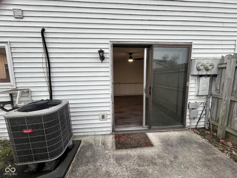 2896 Two Worlds Drive Columbus IN 47201