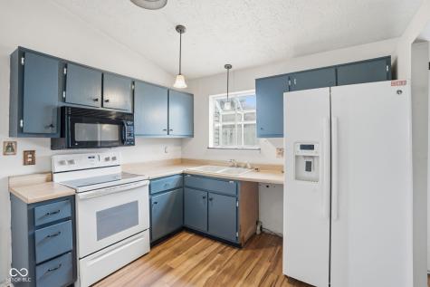 5953 Beau Jardin Drive Indianapolis IN 46237