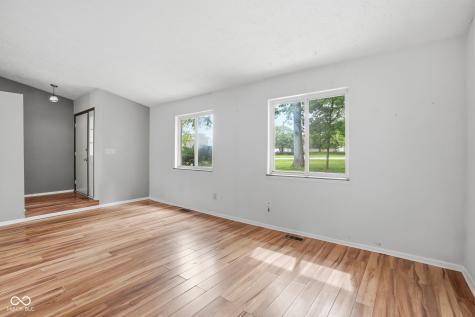 5953 Beau Jardin Drive Indianapolis IN 46237