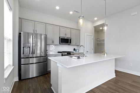 517 Steinbeck Place Carmel IN 46032