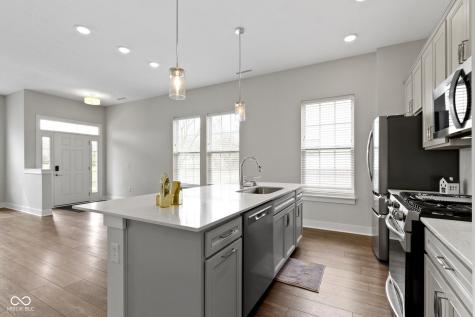 517 Steinbeck Place Carmel IN 46032