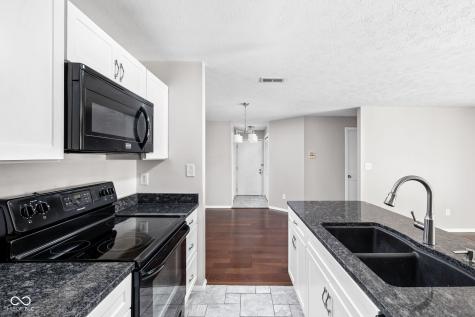 4291 Village Parkway Circle W Indianapolis IN 46254