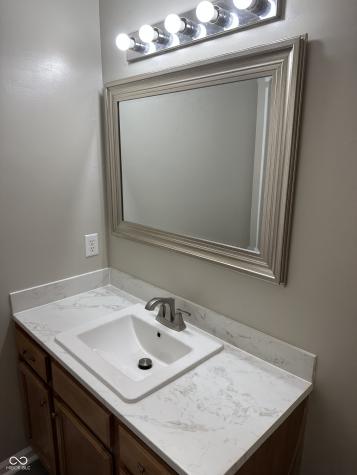 6302 Bishops Pond Lane Indianapolis IN 46268