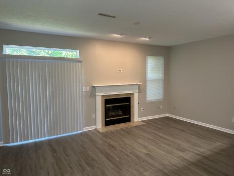 6302 Bishops Pond Lane Indianapolis IN 46268