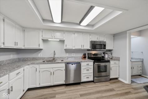 6131 Apache Drive Indianapolis IN 46254