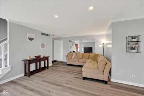 6131 Apache Drive Indianapolis IN 46254
