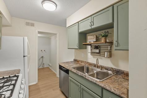 968 Greenwood Trail W Greenwood IN 46142
