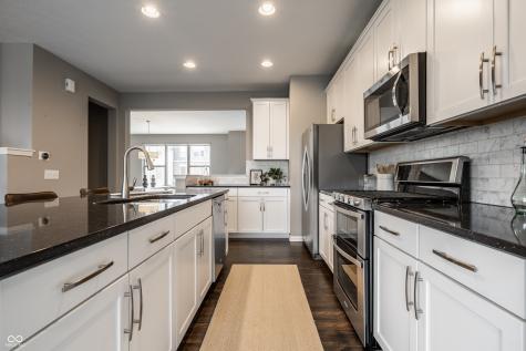 13081 Grand Vue Drive Carmel IN 46032