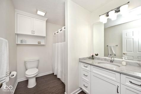 7442 Courtyard Way Fishers IN 46038