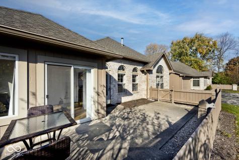 7442 Courtyard Way Fishers IN 46038