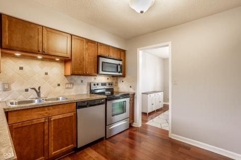 105 Carmelaire Drive Carmel IN 46032