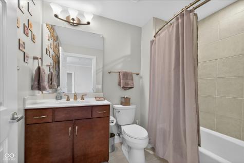 20971 Shoreline Court Noblesville IN 46062