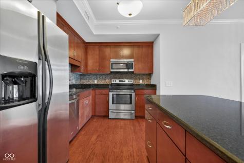 20971 Shoreline Court Noblesville IN 46062