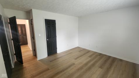 1836 Queensbridge Circle Indianapolis IN 46219