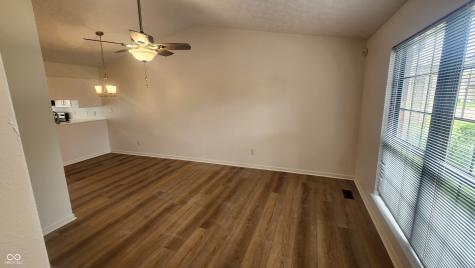 1836 Queensbridge Circle Indianapolis IN 46219