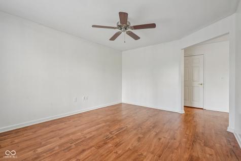 9804 Legends Creek Drive Indianapolis IN 46229