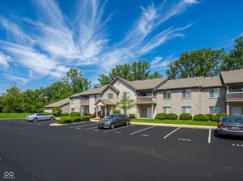 9804 Legends Creek Drive Indianapolis IN 46229