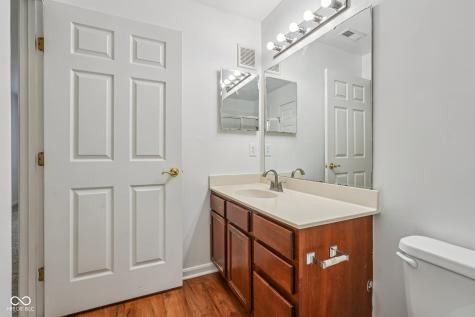 9804 Legends Creek Drive Indianapolis IN 46229