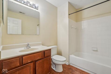 9804 Legends Creek Drive Indianapolis IN 46229