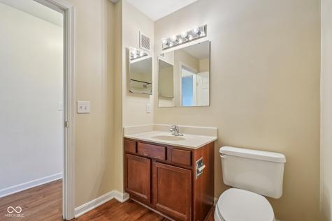9804 Legends Creek Drive Indianapolis IN 46229