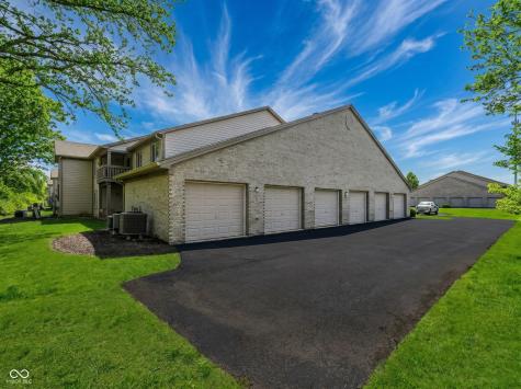 9804 Legends Creek Drive Indianapolis IN 46229