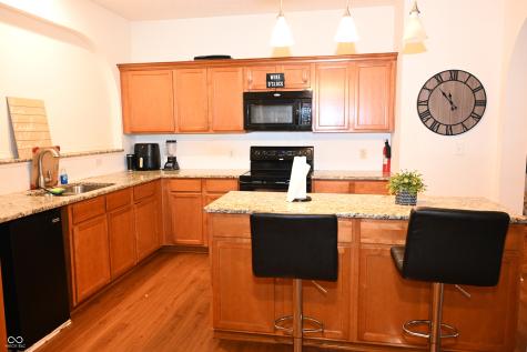 7136 Marsh Road Indianapolis IN 46278