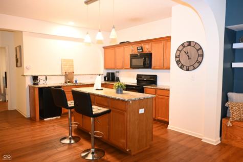 7136 Marsh Road Indianapolis IN 46278