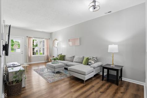 5033 Tuscany Lane Indianapolis IN 46254