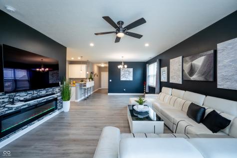 1565 Sadler Way Avon IN 46123