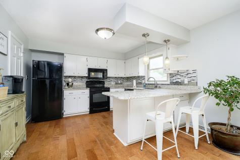 162 Carmelaire Drive Carmel IN 46032
