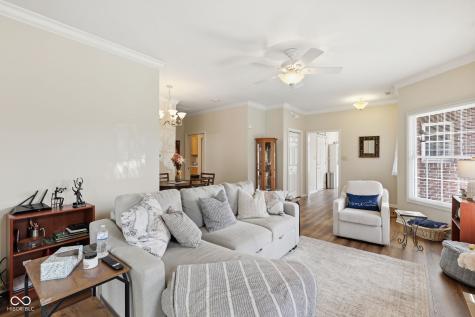 8042 Hazen Way Indianapolis IN 46216